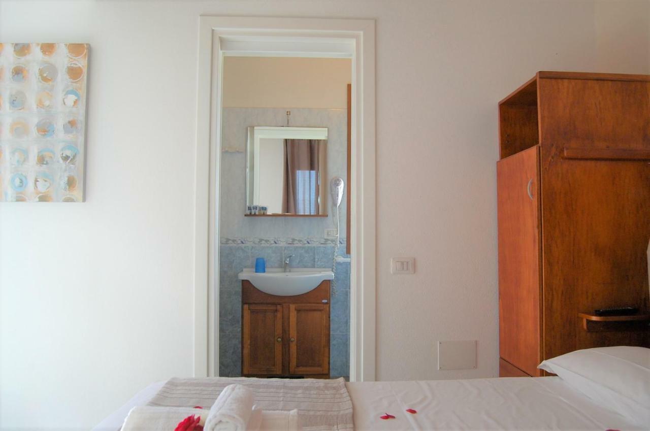 I Lentischi Aparthotel Villasimius Kültér fotó